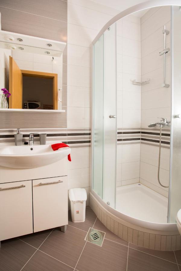 Apartment Apartmans And Studios Ana