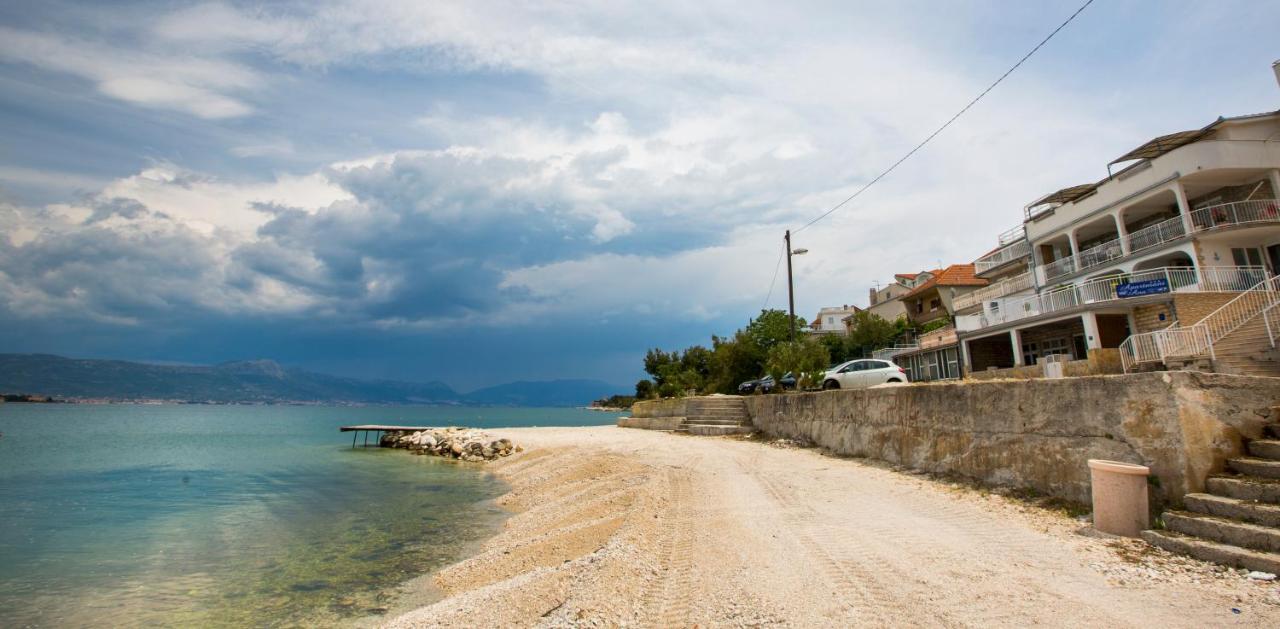 Apartmans And Ana Lägenhet Trogir