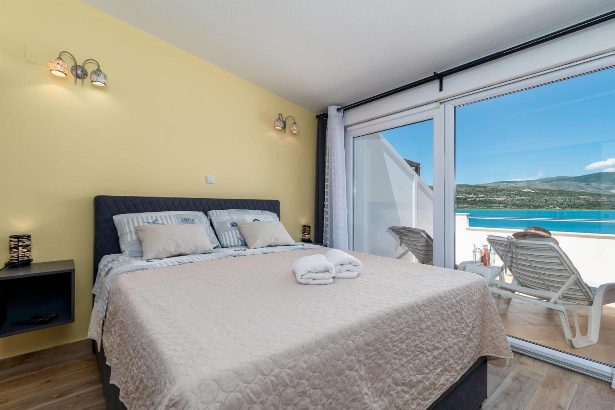 Apartmans And Studios Ana Trogir